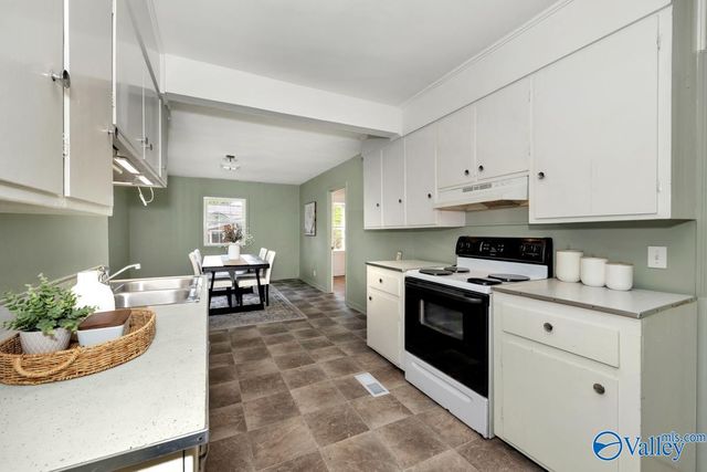 2020 Sewanee Road, Huntsville, AL 35801