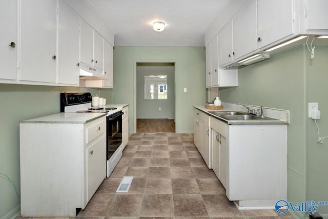 2020 Sewanee Road, Huntsville, AL 35801