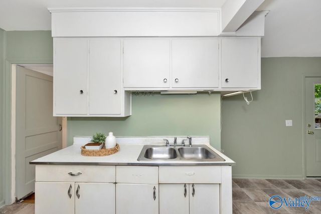 2020 Sewanee Road, Huntsville, AL 35801