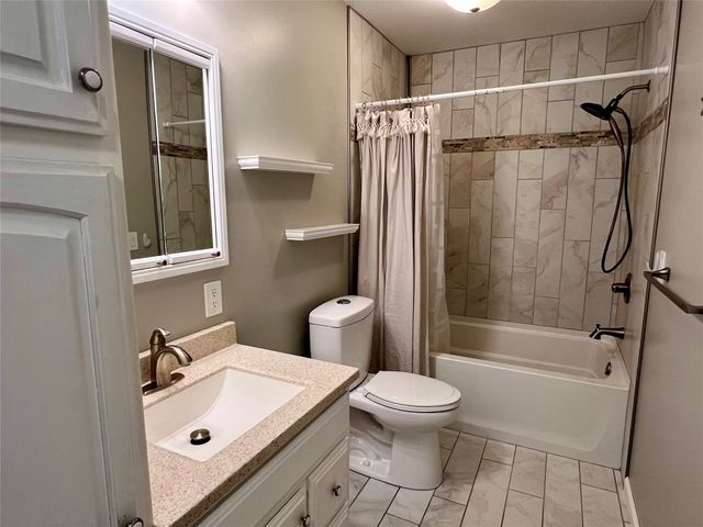 4451 W 28TH Street, Erie, PA 16506