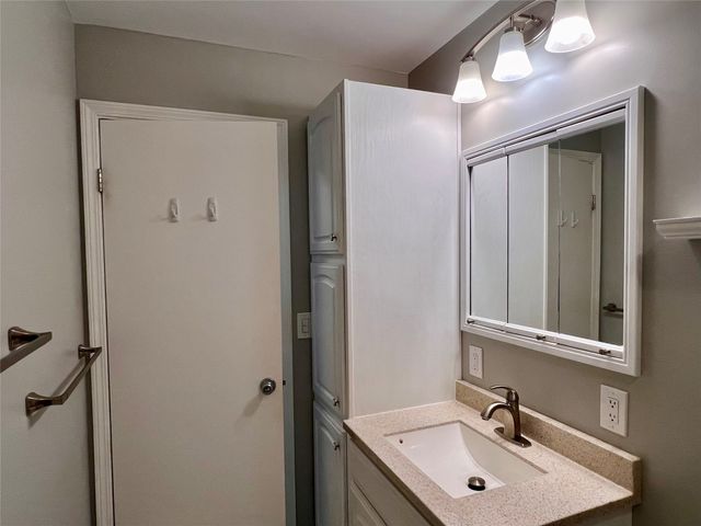 4451 W 28TH Street, Erie, PA 16506