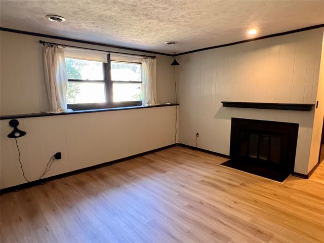 4451 W 28TH Street, Erie, PA 16506