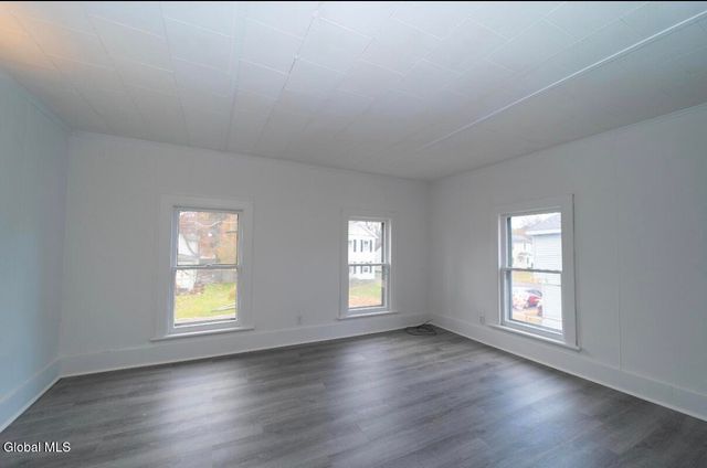 14 Knickerbocker Street, Ballston Spa, NY 12020