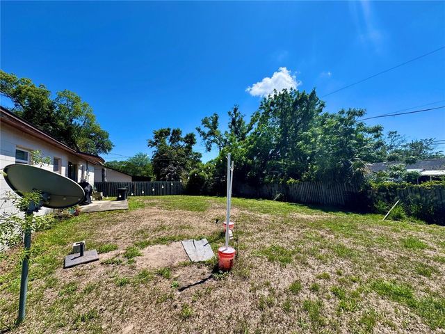 1406 PINEAPPLE LANE, Clearwater, FL 33759