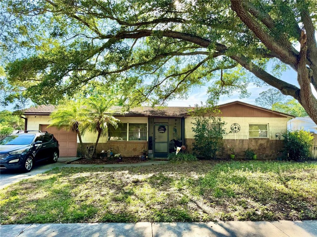1406 PINEAPPLE LANE, Clearwater, FL 33759