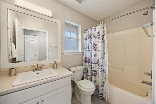 3312 Linger Court, Pensacola, FL 32526