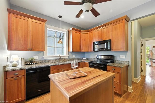 1152 Surrey CRES, Norfolk, VA 23508