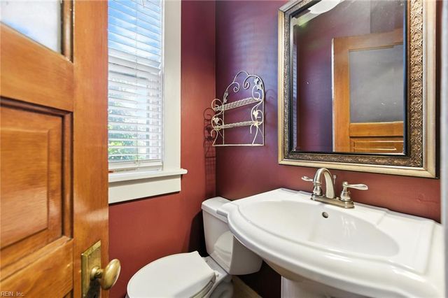 1152 Surrey CRES, Norfolk, VA 23508