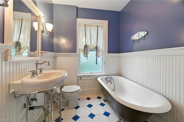 1152 Surrey CRES, Norfolk, VA 23508