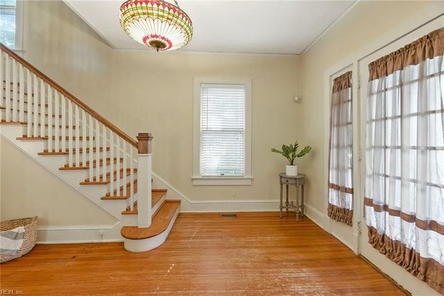 1152 Surrey CRES, Norfolk, VA 23508