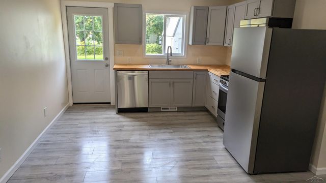 68 S Arthur Street, Carsonville, MI 48419