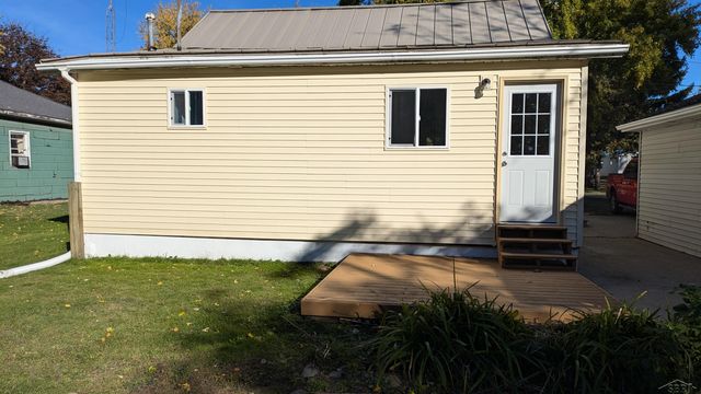 68 S Arthur Street, Carsonville, MI 48419