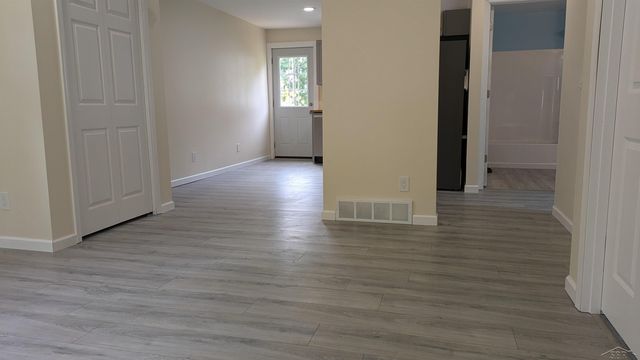 68 S Arthur Street, Carsonville, MI 48419