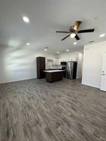 302 Sylvia Handy Street C6, Elsa, TX 78543