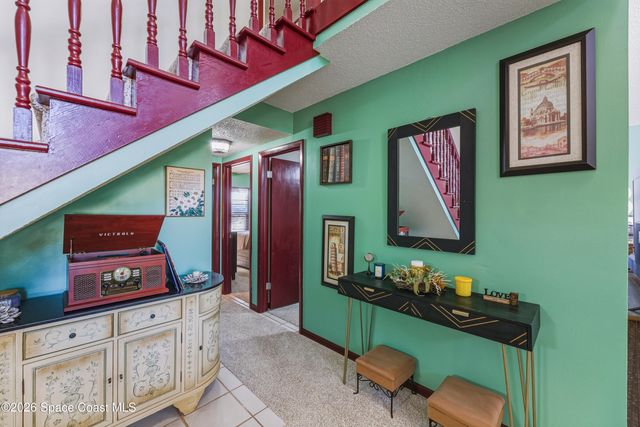 951 Pembroke Avenue NE, Palm Bay, FL 32907