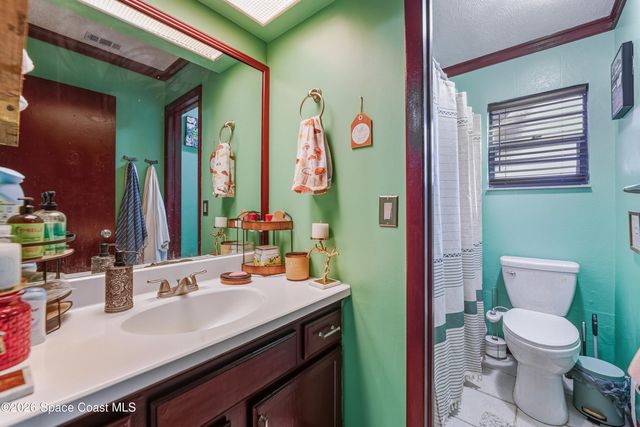 951 Pembroke Avenue NE, Palm Bay, FL 32907