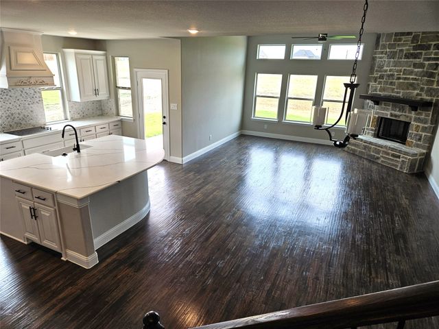 2701 Silo Lane, Van Alstyne, TX 75495