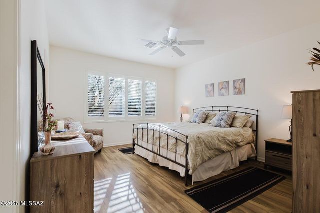 1744 Burning Hill Drive, Green Valley, AZ 85614