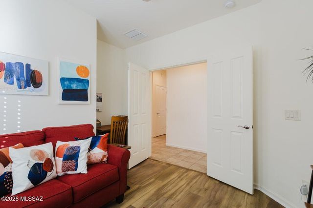 1744 Burning Hill Drive, Green Valley, AZ 85614