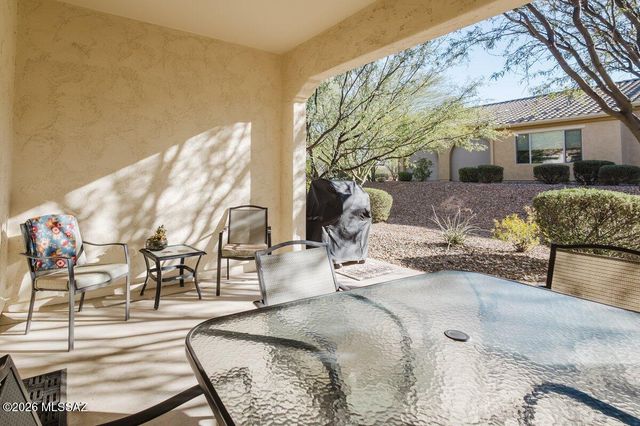 1744 Burning Hill Drive, Green Valley, AZ 85614