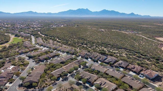 1744 Burning Hill Drive, Green Valley, AZ 85614