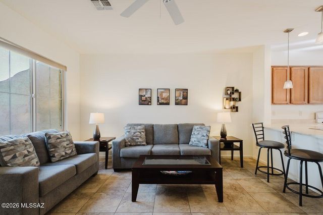 1744 Burning Hill Drive, Green Valley, AZ 85614