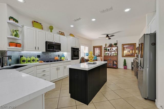 2228 Waterton Rivers Drive, Henderson, NV 89044