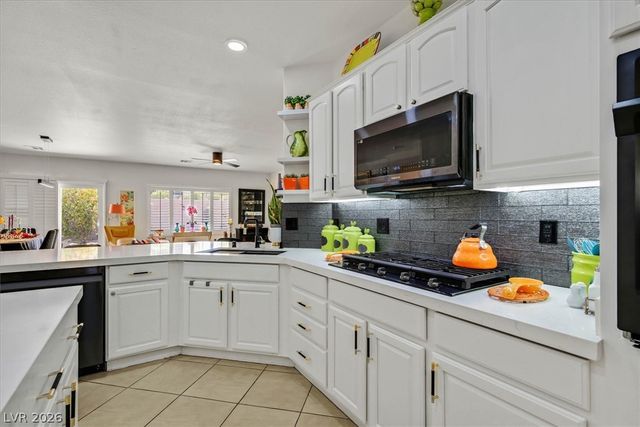 2228 Waterton Rivers Drive, Henderson, NV 89044