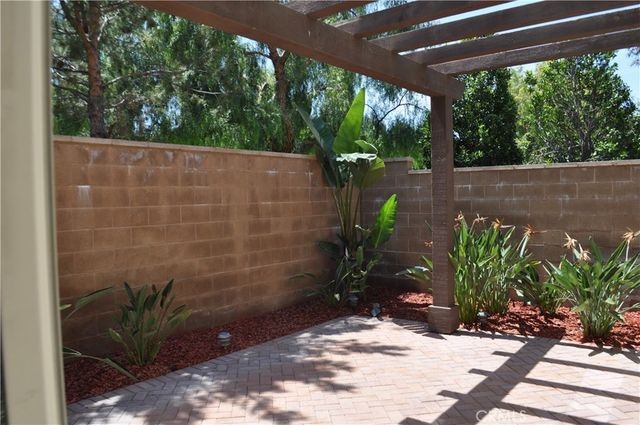 21 Norwich, Irvine, CA 92620