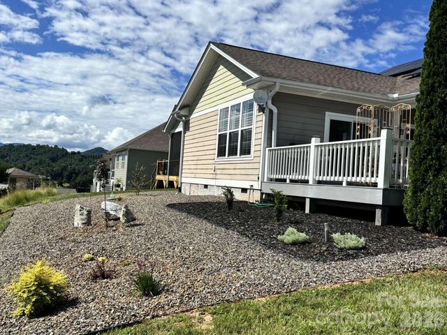 30 Rose Point Drive, Leicester, NC 28748