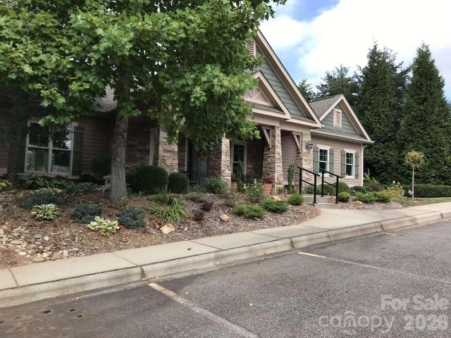 30 Rose Point Drive, Leicester, NC 28748