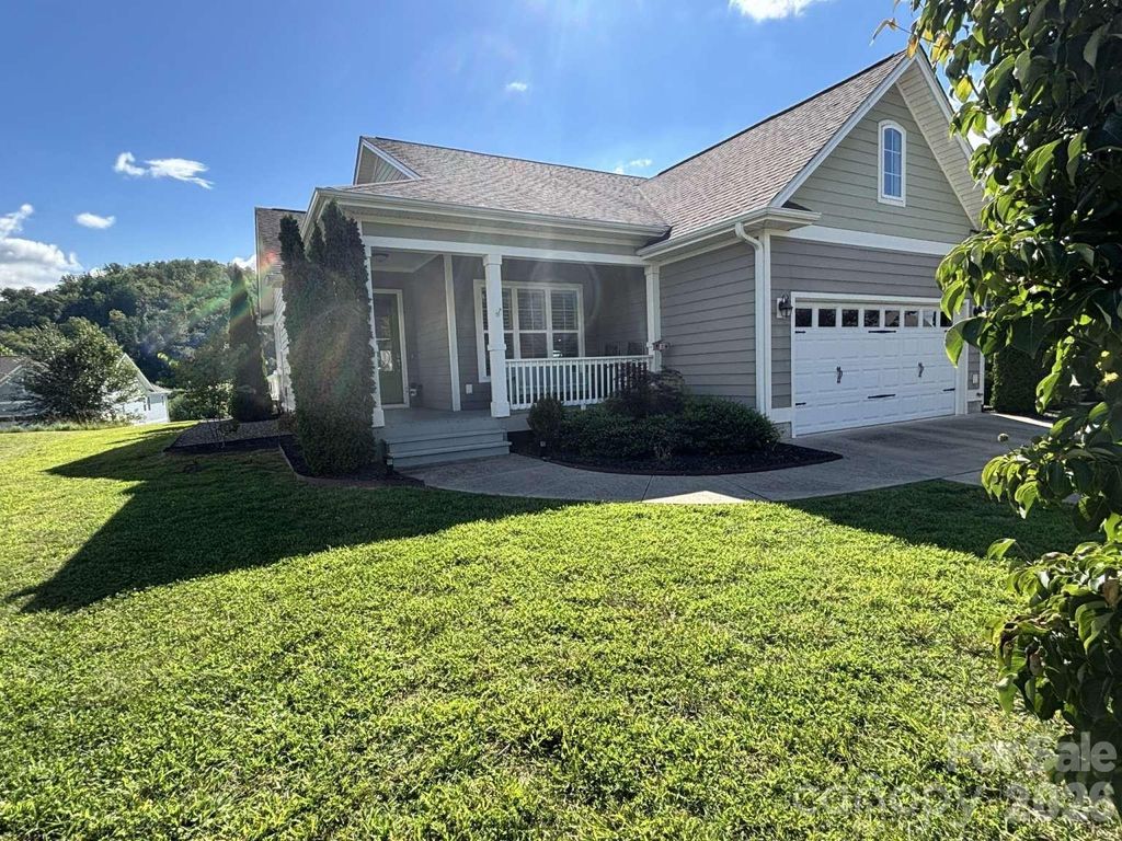 30 Rose Point Drive, Leicester, NC 28748