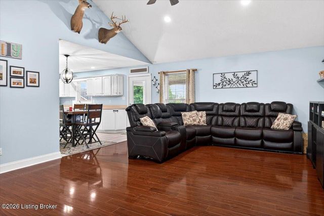 417 New Christman Ln, Shepherdsville, KY 40165
