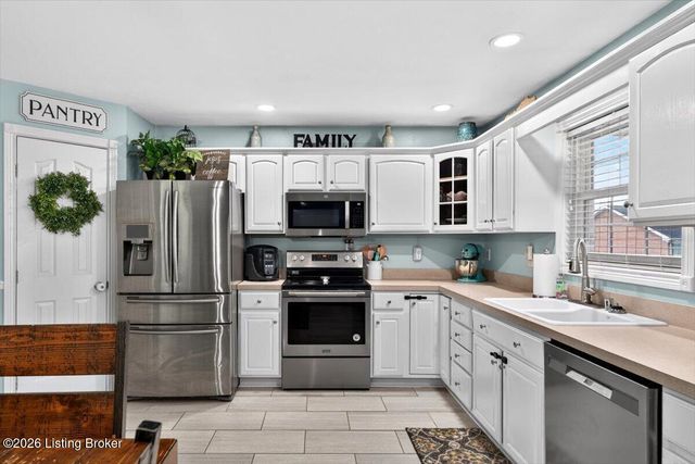417 New Christman Ln, Shepherdsville, KY 40165