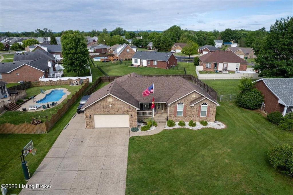 417 New Christman Ln, Shepherdsville, KY 40165