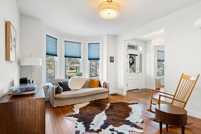 1012 W BEVERLEY ST, Staunton, VA 24401