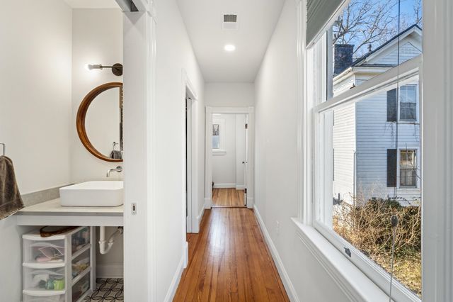 1012 W BEVERLEY ST, Staunton, VA 24401