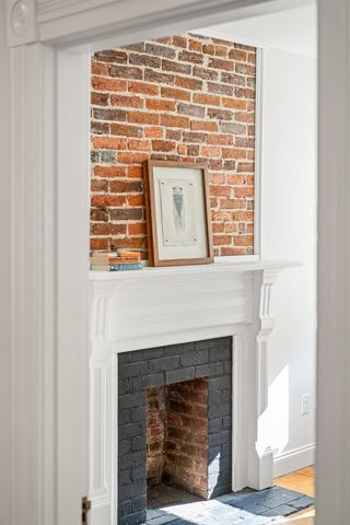 1012 W BEVERLEY ST, Staunton, VA 24401