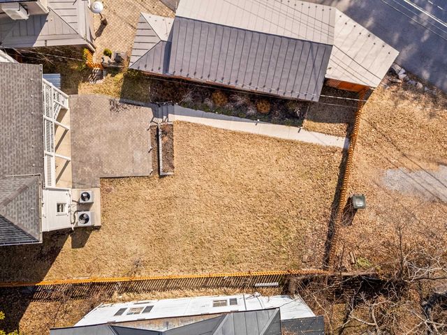 1012 W BEVERLEY ST, Staunton, VA 24401