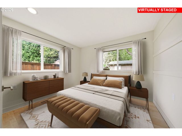 5019 Sw SWEENEY St, Portland, OR 97221