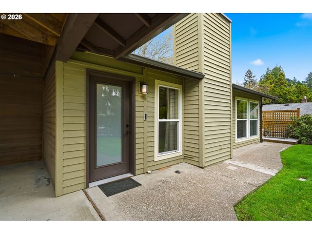 5019 Sw SWEENEY St, Portland, OR 97221