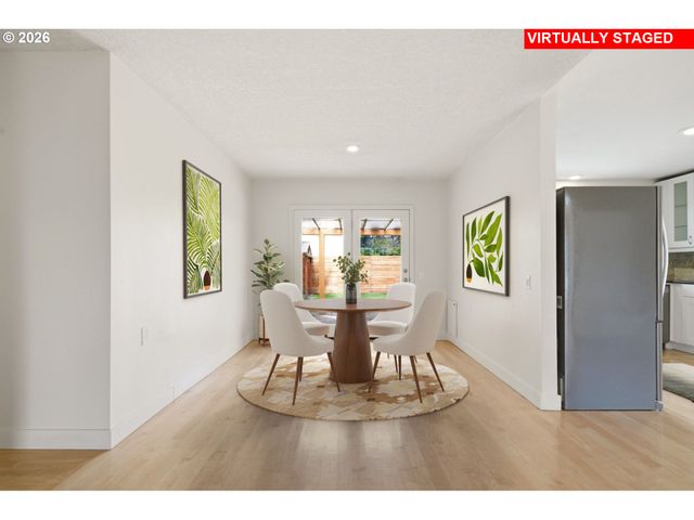 5019 Sw SWEENEY St, Portland, OR 97221