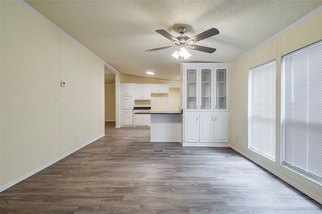 201 W Elm Drive, Murchison, TX 75778
