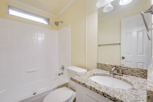 201 W Elm Drive, Murchison, TX 75778
