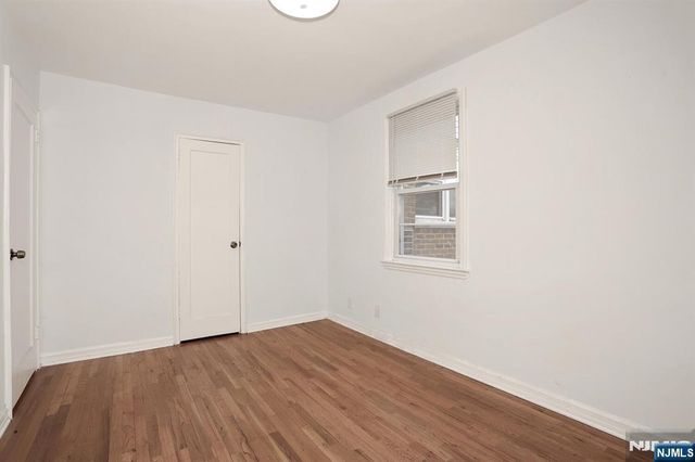 26-19 Fair Lawn Avenue E, Fair Lawn, NJ 07410