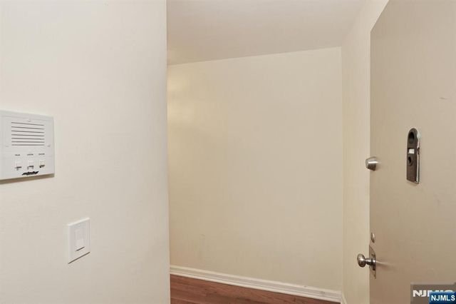 26-19 Fair Lawn Avenue E, Fair Lawn, NJ 07410