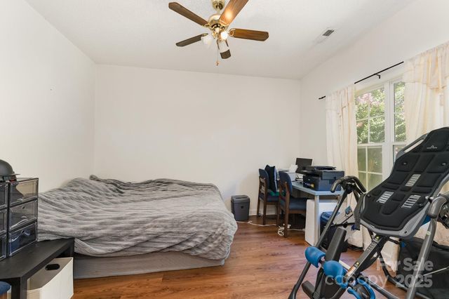 520 Grantham Lane, Charlotte, NC 28262