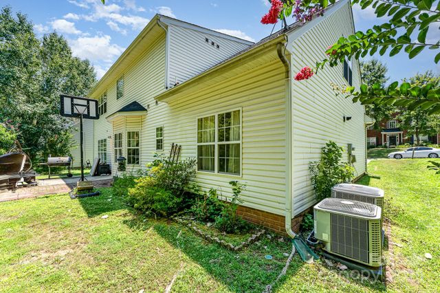 520 Grantham Lane, Charlotte, NC 28262