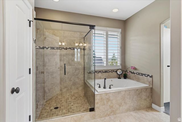 2273 E 8300 S, South Weber, UT 84405