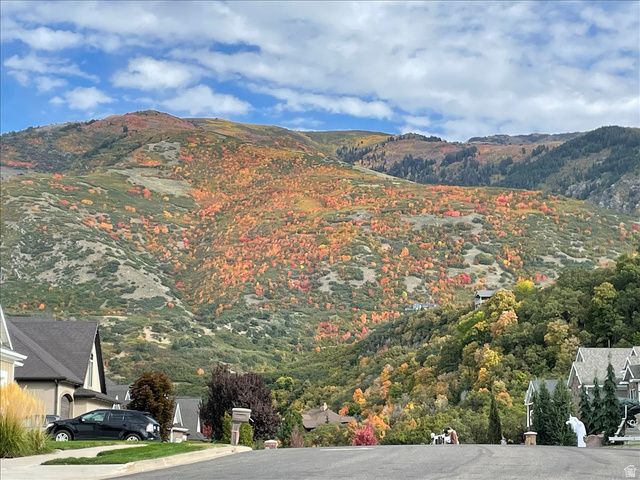 2273 E 8300 S, South Weber, UT 84405